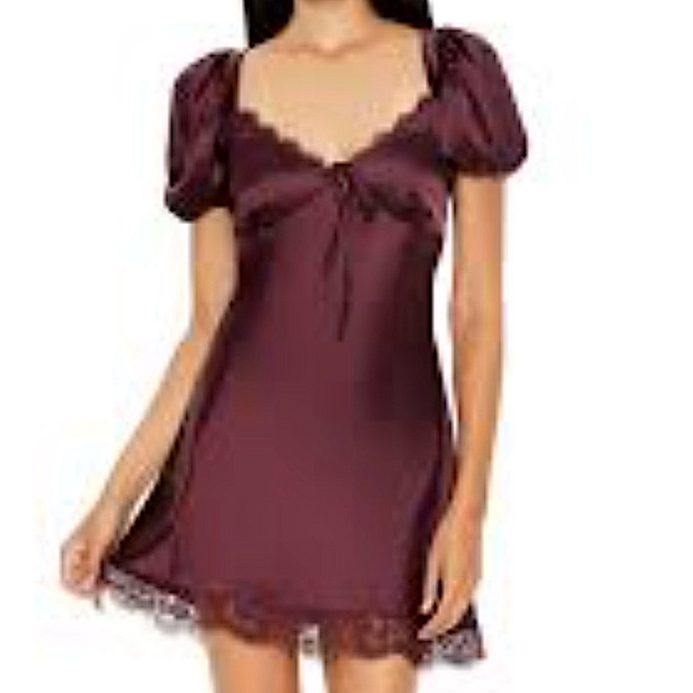 Eyelash Lace Bow Mini Dress Forever 21 Burgundy